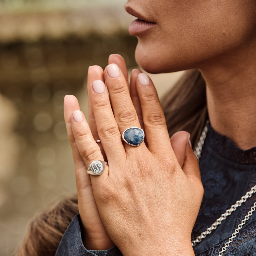 Louise Thompson Chapters Heirloom Signet Ring